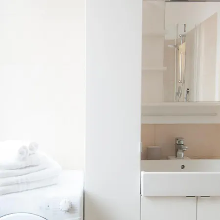 Blanco - Ambrogiohost Apartamento Bolonia